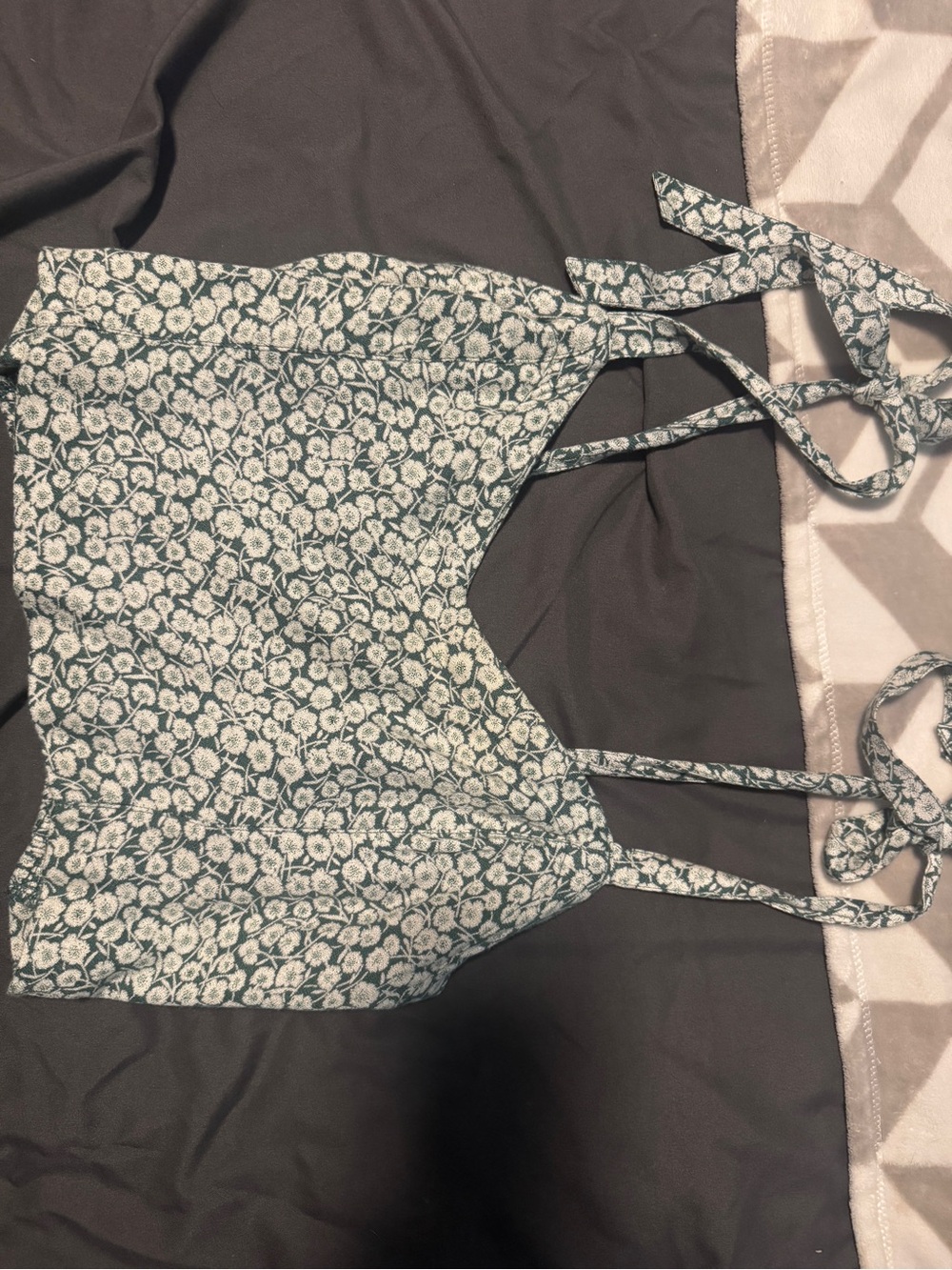 Abercrombie & Fitch Green Floral Crop Top